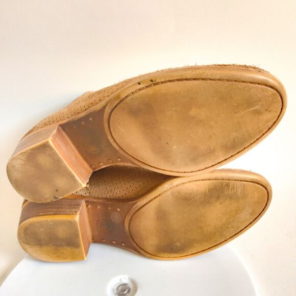 Lucky Brand Booties Bailey Perforated Camel Tan Suede Ankle Boots Size 6.5 M - Picture 9 of 10